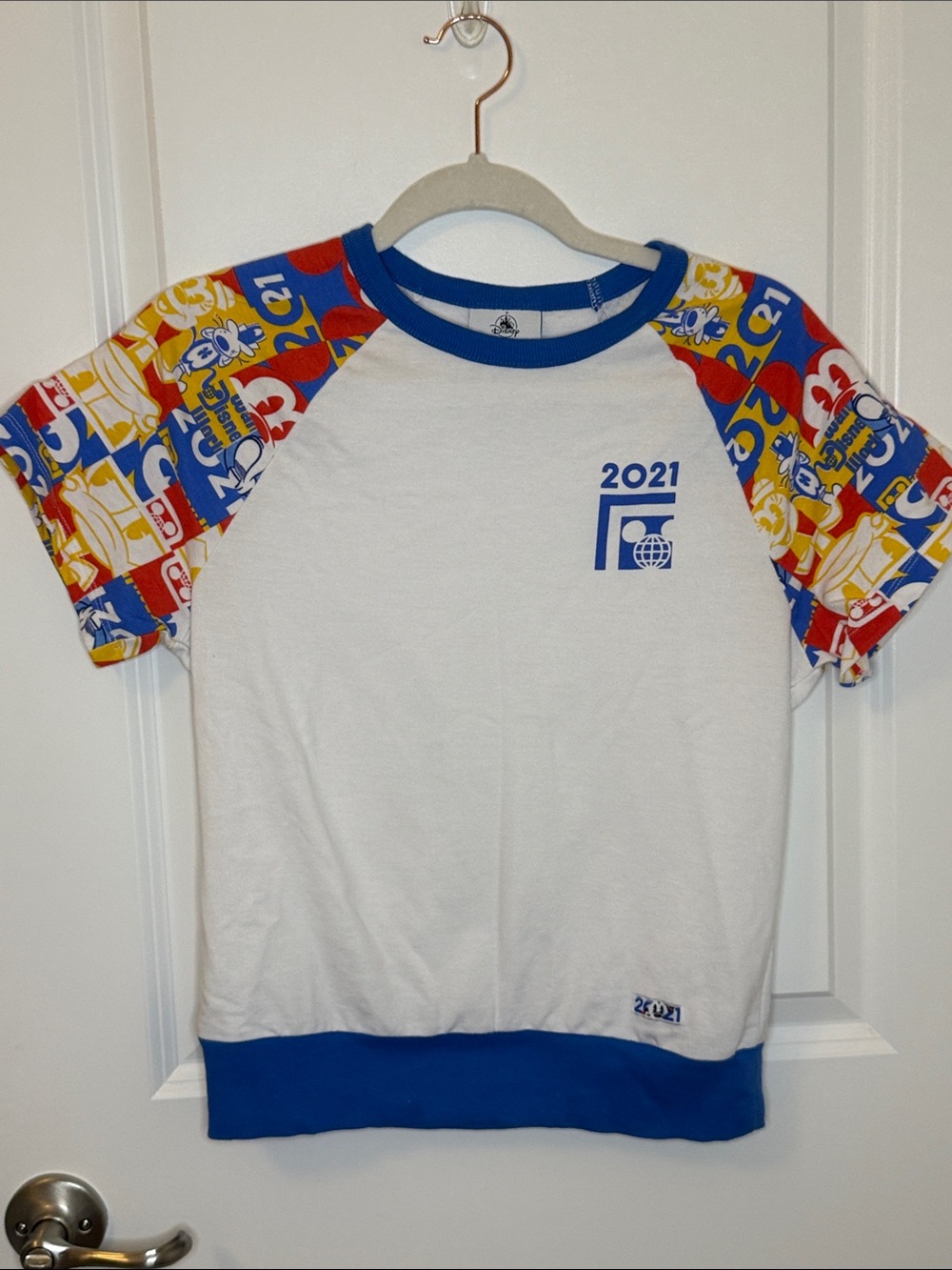 Women’s 2021 Graphic Raglan Tee - Blue & White
